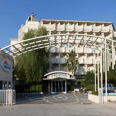 Febeach Ośrodek wypoczynkowy 4*