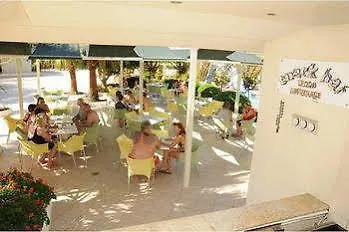 Ośrodek wypoczynkowy Febeach 4*